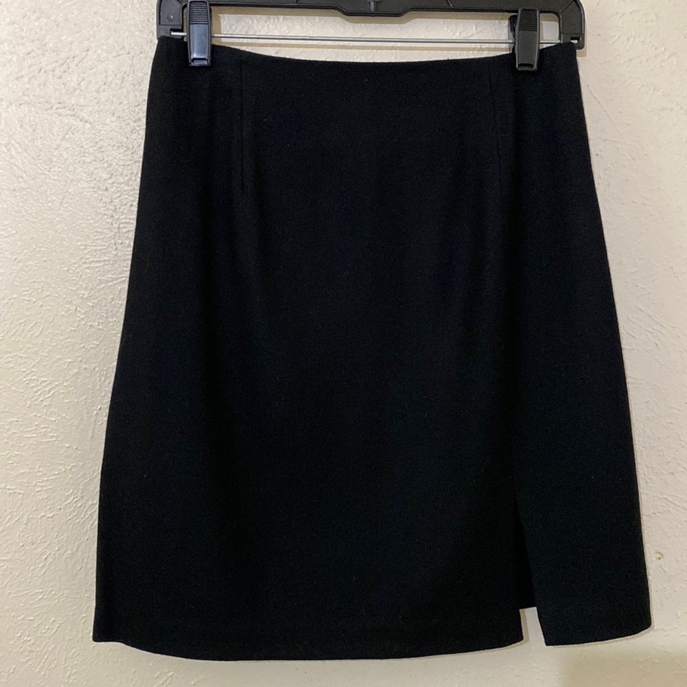 90s Ilyse Hart Ltd. Pure Wool Black Midi Skirt. Size 10.